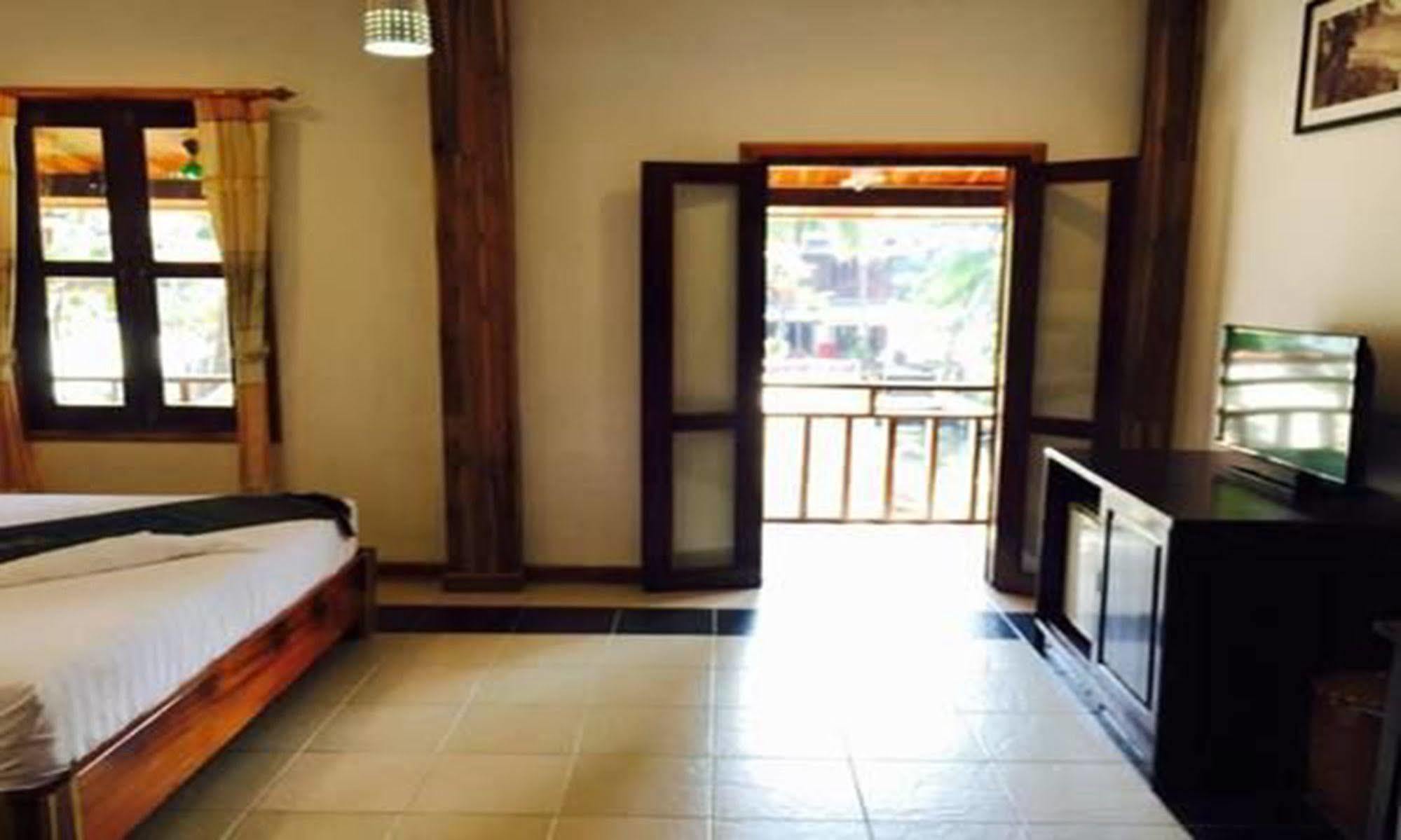 Luang Prabang Oasis Hotel Exteriör bild